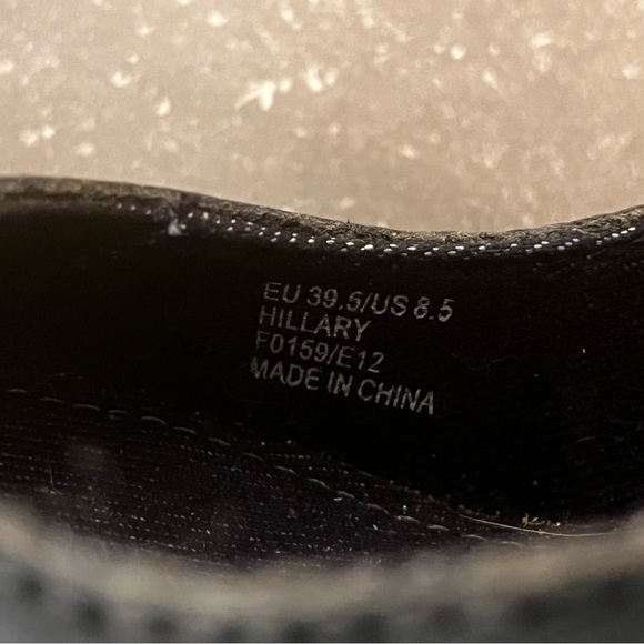 Calvin klein heals - 8.5 - Picture 4 of 4